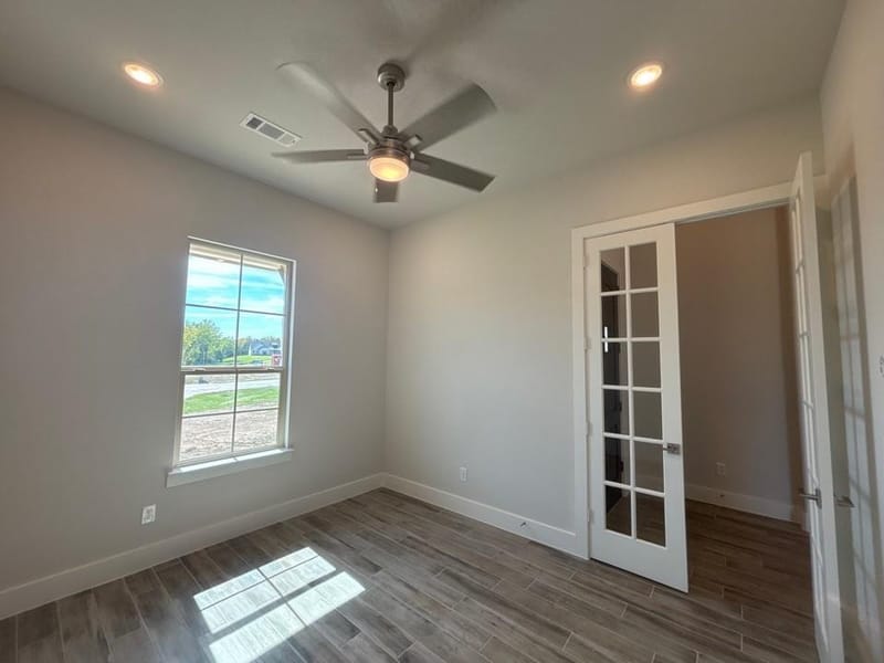 800 Monterrey Circle, Van Alstyne TX 75495 - Photo 3