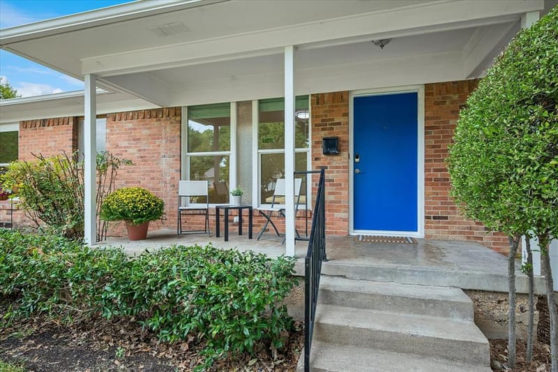621 Lockwood Drive, Richardson TX 75080 - Photo 2