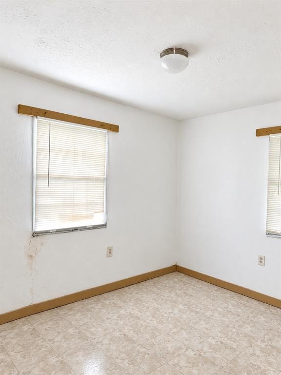 107 W College Street, Milford TX 76670 - Photo 8