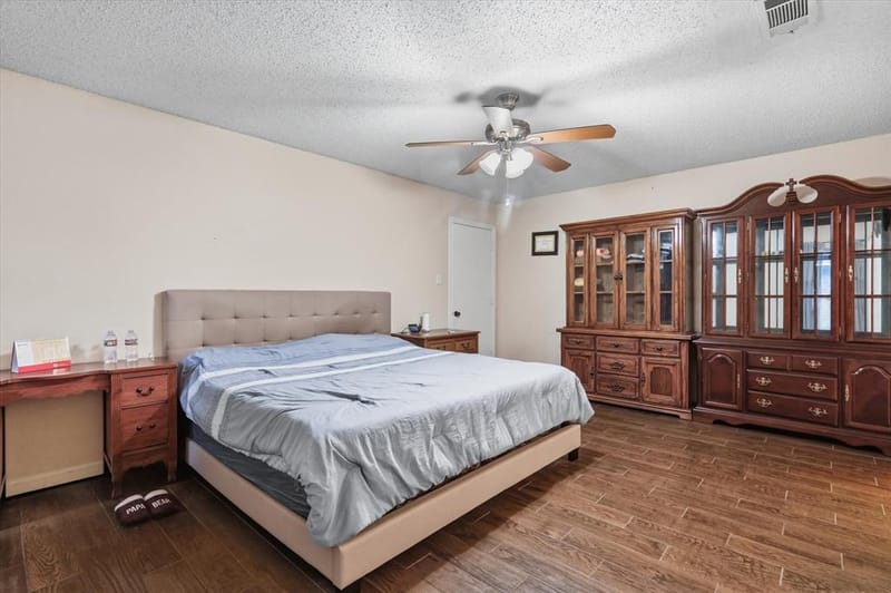 2102 Glenbrook Meadows Drive, Garland TX 75040 - Photo 13