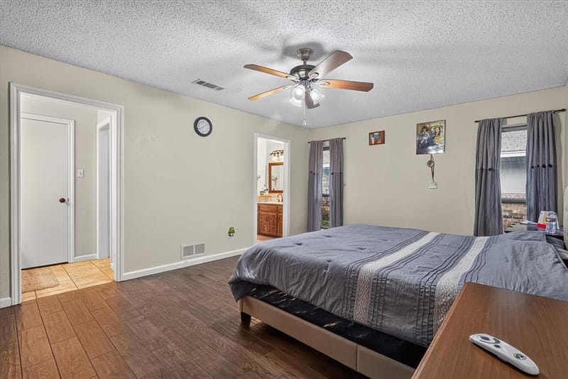 2102 Glenbrook Meadows Drive, Garland TX 75040 - Photo 12