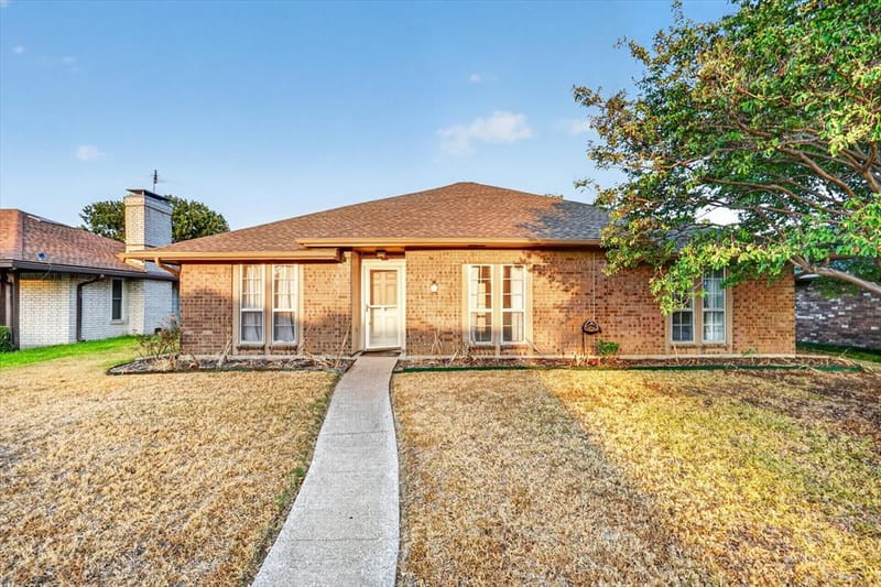 2102 Glenbrook Meadows Drive, Garland TX 75040