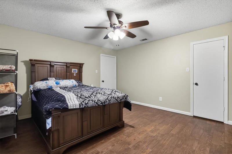 2102 Glenbrook Meadows Drive, Garland TX 75040 - Photo 20
