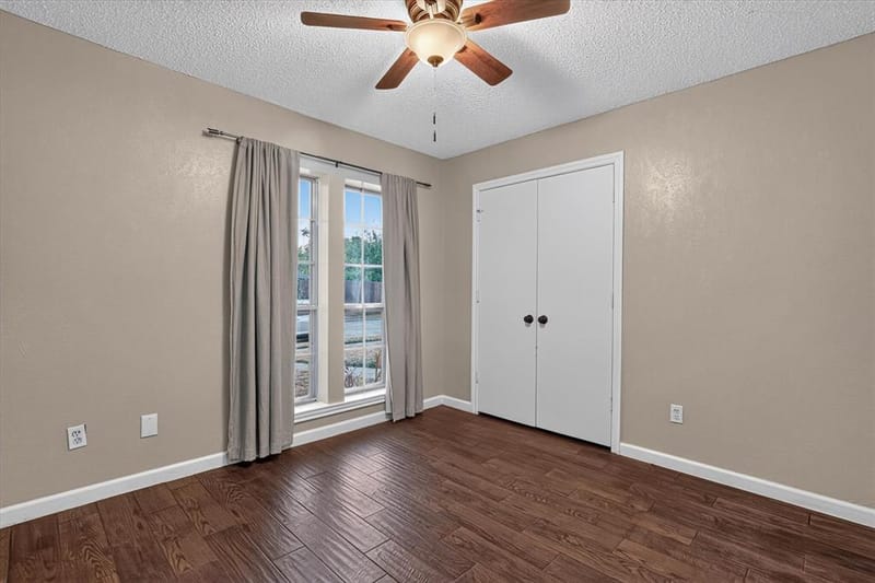 2102 Glenbrook Meadows Drive, Garland TX 75040 - Photo 18