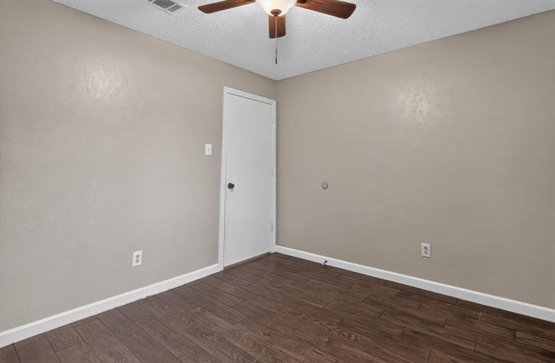2102 Glenbrook Meadows Drive, Garland TX 75040 - Photo 19