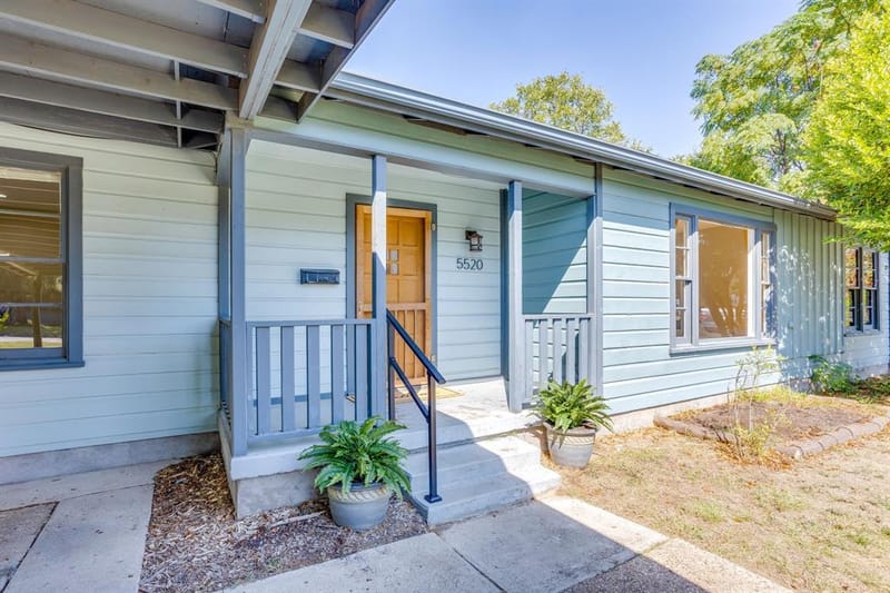 5520 Asbury Drive, River Oaks TX 76114 - Photo 2