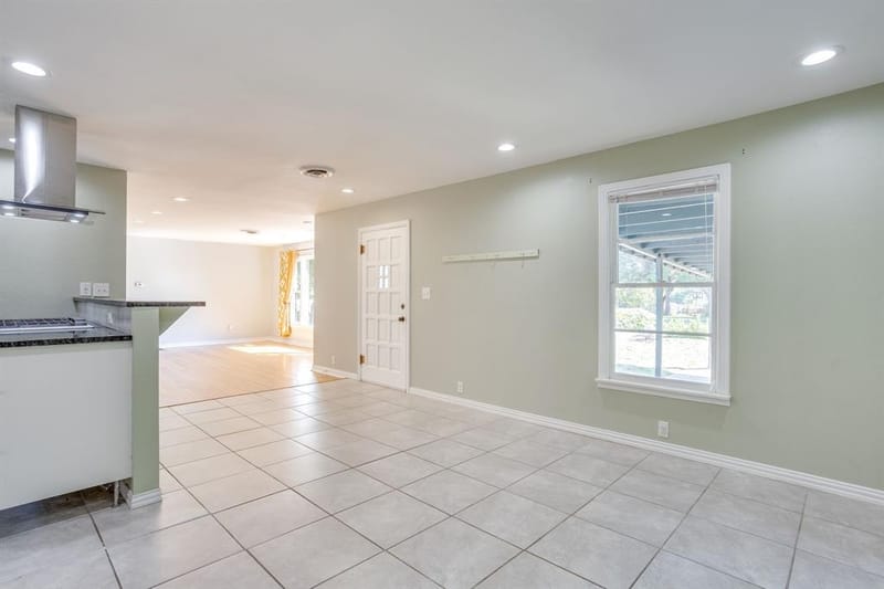 5520 Asbury Drive, River Oaks TX 76114 - Photo 6