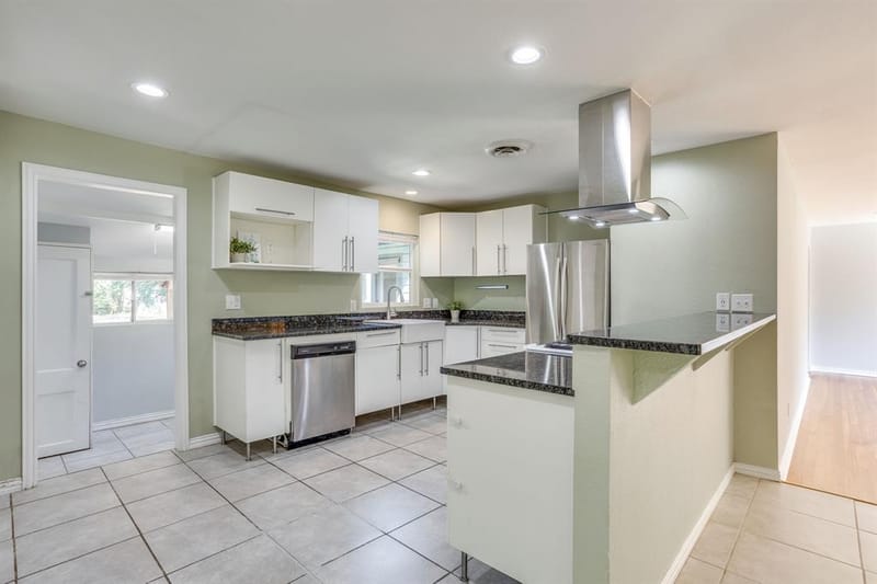 5520 Asbury Drive, River Oaks TX 76114 - Photo 9