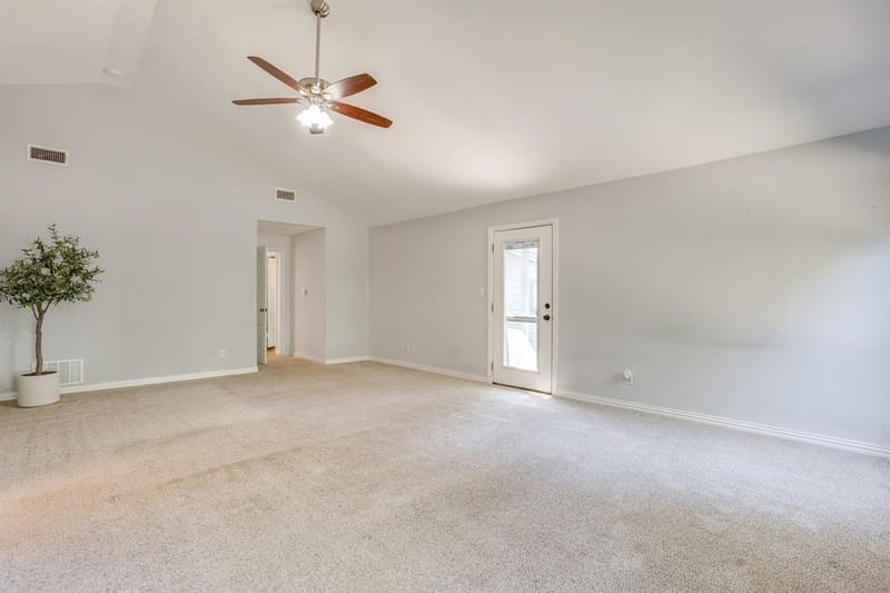 5520 Asbury Drive, River Oaks TX 76114 - Photo 10