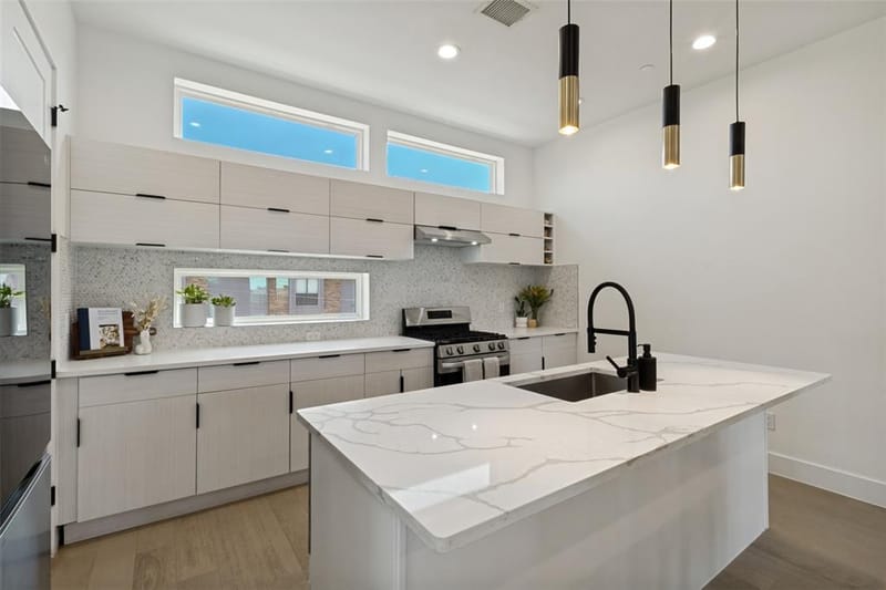 145 N Henderson Avenue # 107, Dallas TX 75214 - Photo 13