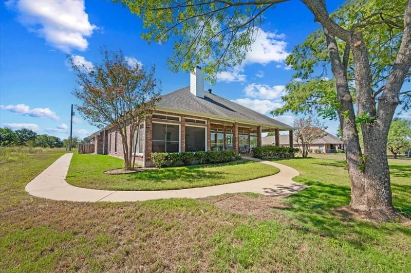 27207 Meadowmore Drive, Whitney TX 76692 - Photo 30