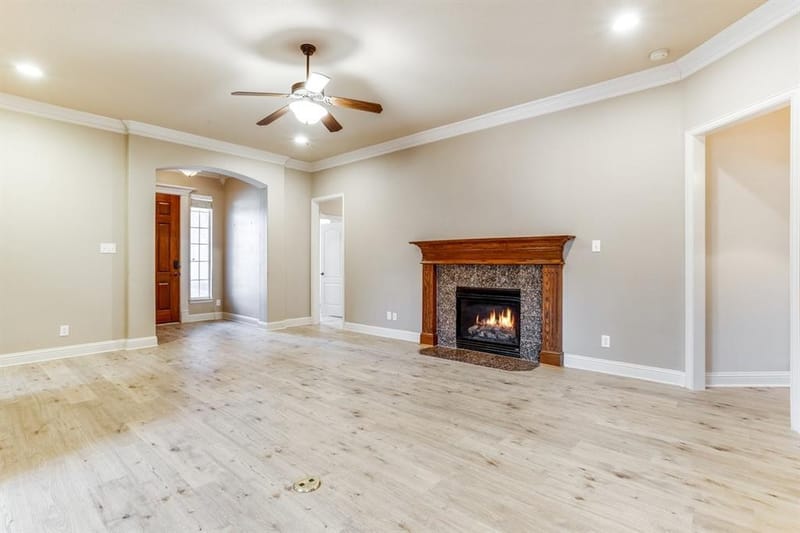 315 Castle Hill Drive, Burleson TX 76028 - Photo 6