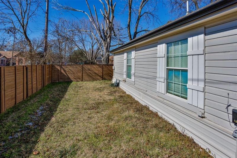 313 Fair Avenue, Gainesville TX 76240 - Photo 3