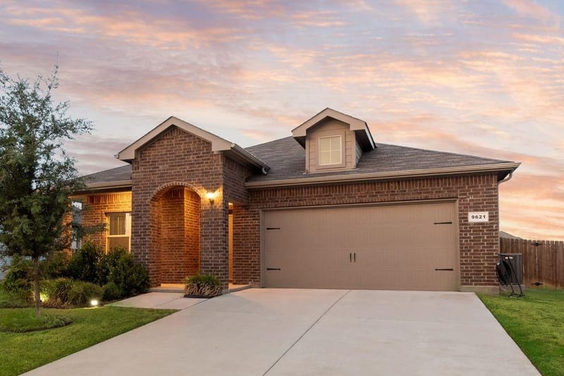 9621 Catclaw Terrace, Fort Worth TX 76036