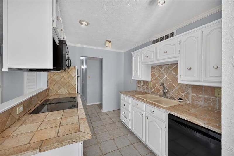 1305 Clark Trail, Grand Prairie TX 75052 - Photo 13