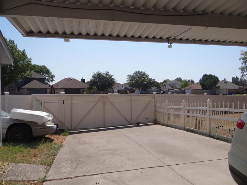 1329 Woodthorpe Drive, Mesquite TX 75181 - Photo 7