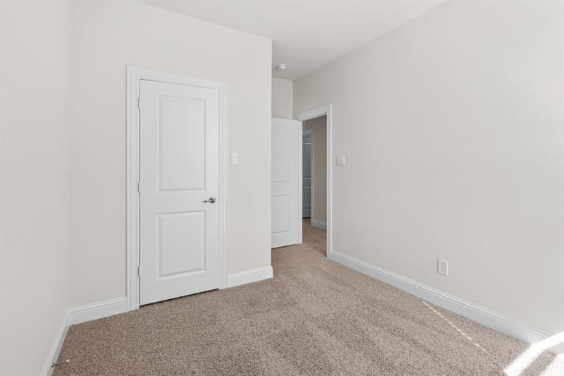 910 Milkweed Drive, Euless TX 76039 - Photo 12