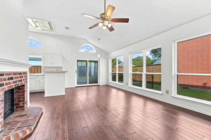 2109 Glen Heights Drive, Garland TX 75044 - Photo 5