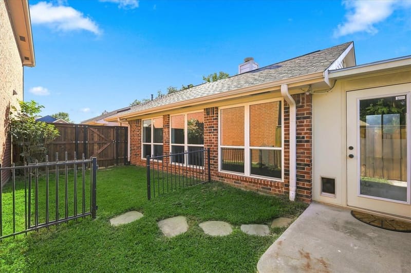 2109 Glen Heights Drive, Garland TX 75044 - Photo 24