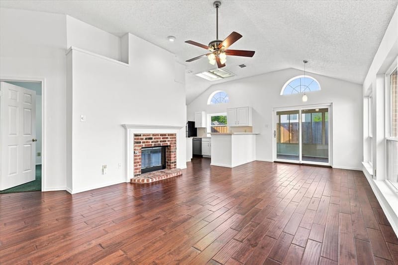 2109 Glen Heights Drive, Garland TX 75044 - Photo 4