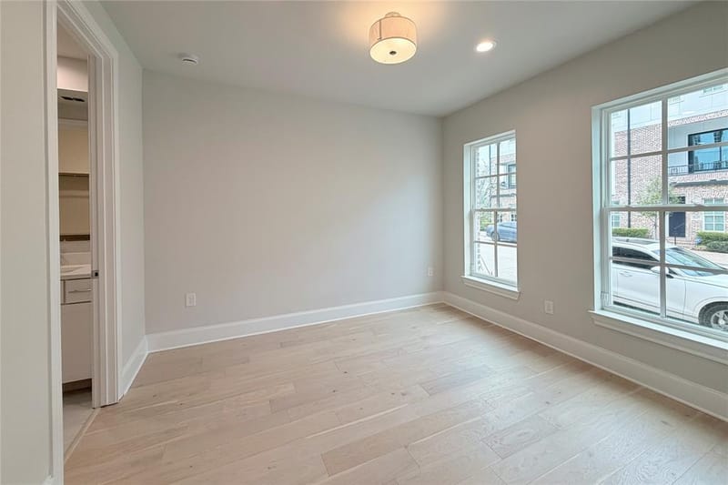 4613 Greenborough Lane, Dallas TX 75219 - Photo 35