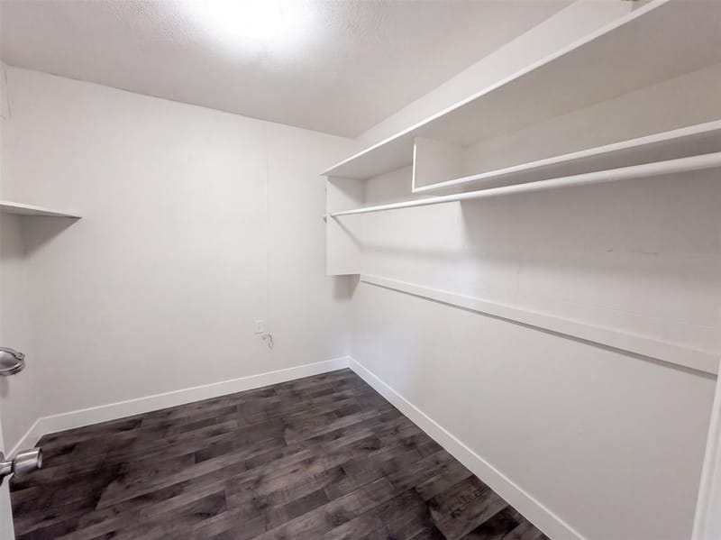 8540 Foxwood Lane, Dallas TX 75217 - Photo 16