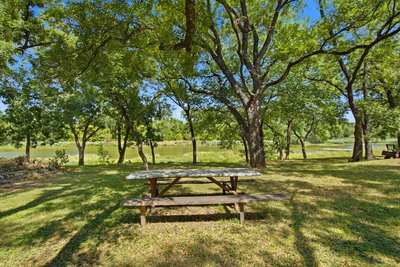 8704 Frontier Court, Granbury TX 76048 - Photo 6