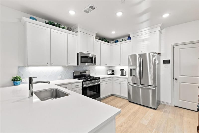 612 4th Street, Argyle TX 76226