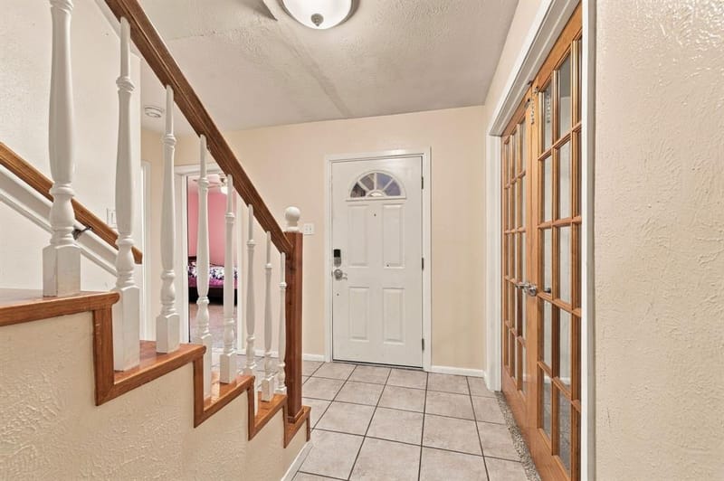 924 Wade Drive, Bedford TX 76022 - Photo 3