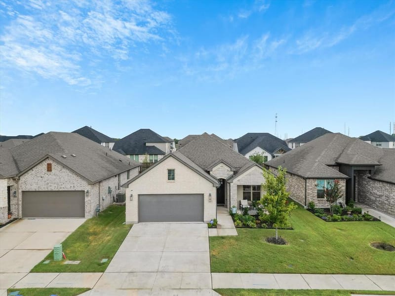 565 Beck Drive, Lavon TX 75166 - Photo 2