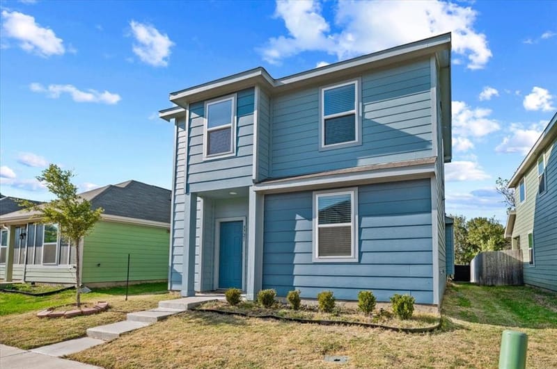 5721 Topwater Trail, Fort Worth TX 76119 - Photo 6