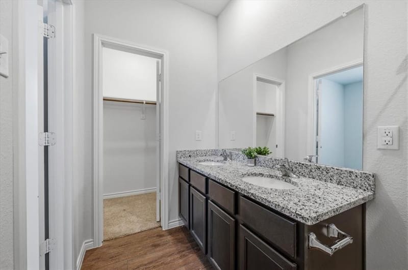 5721 Topwater Trail, Fort Worth TX 76119 - Photo 26
