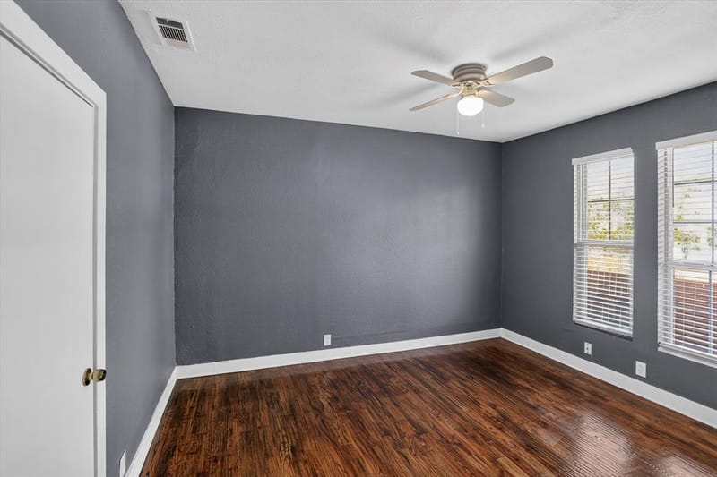 1801 E Harvey Avenue, Fort Worth TX 76104 - Photo 17