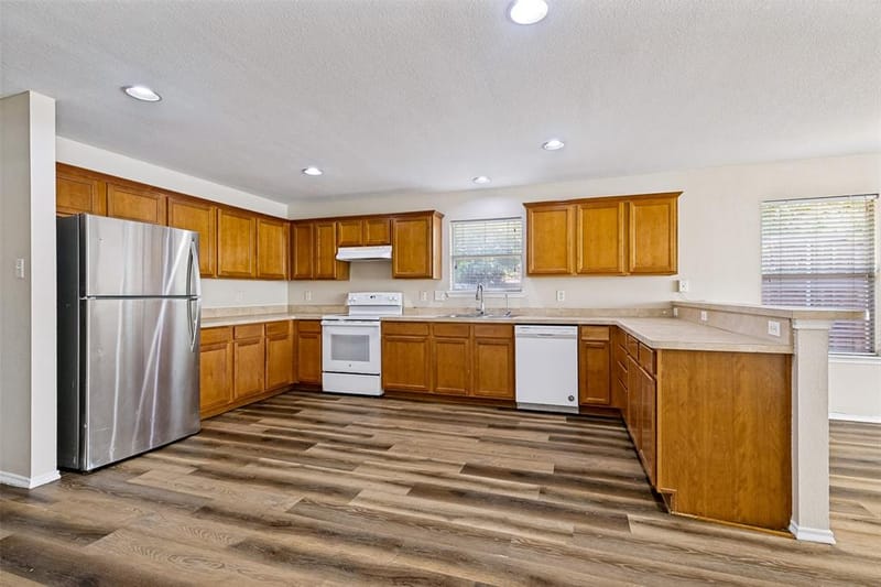 10417 Winding Passage Way, Fort Worth TX 76131 - Photo 3