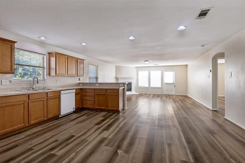 10417 Winding Passage Way, Fort Worth TX 76131 - Photo 5