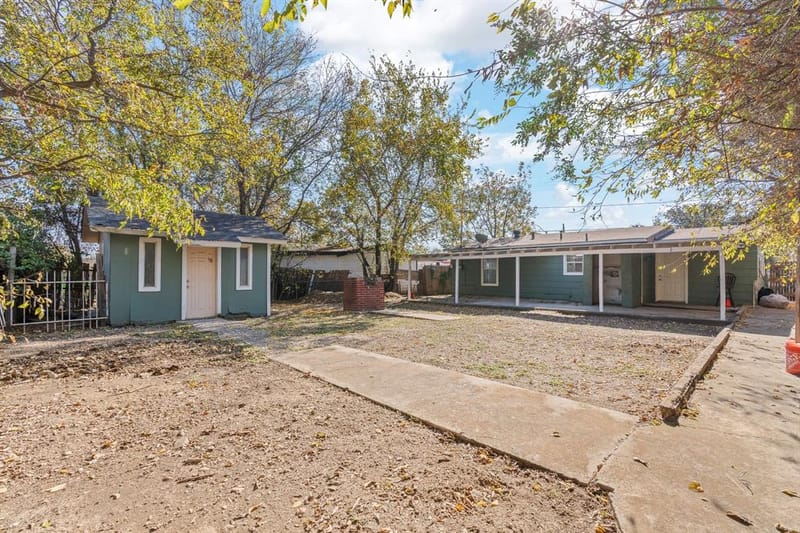4125 Martin Street, Fort Worth TX 76119 - Photo 11