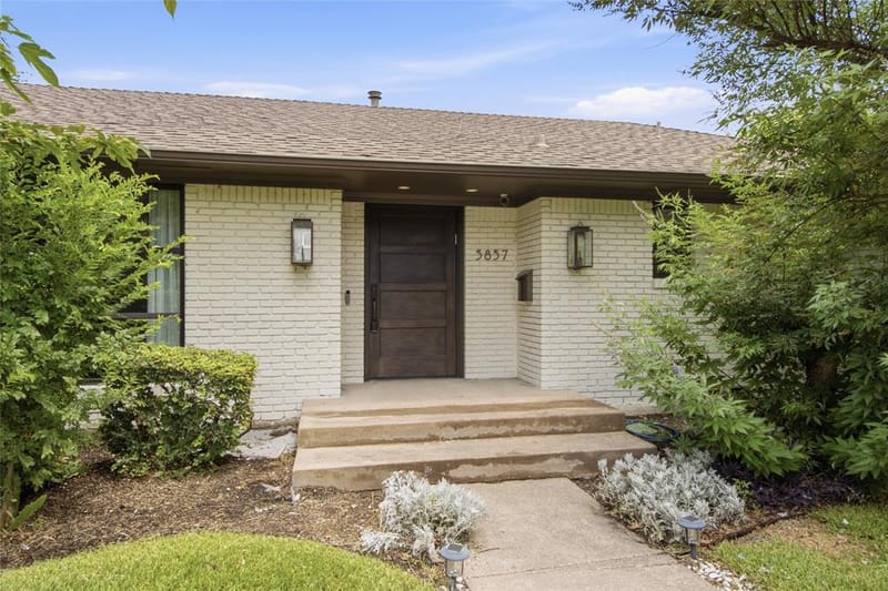 5857 Charlestown Drive, Dallas TX 75230 - Photo 4