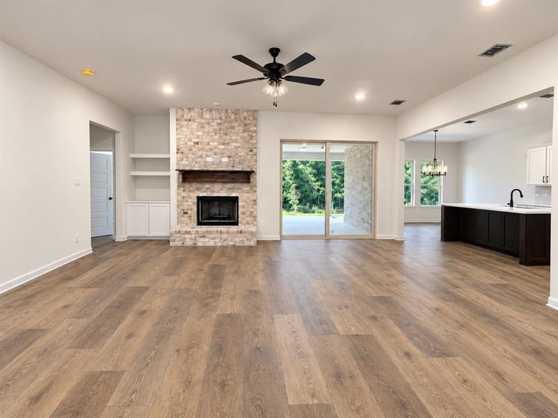 421 Mcalpine Drive, Springtown TX 76082 - Photo 6