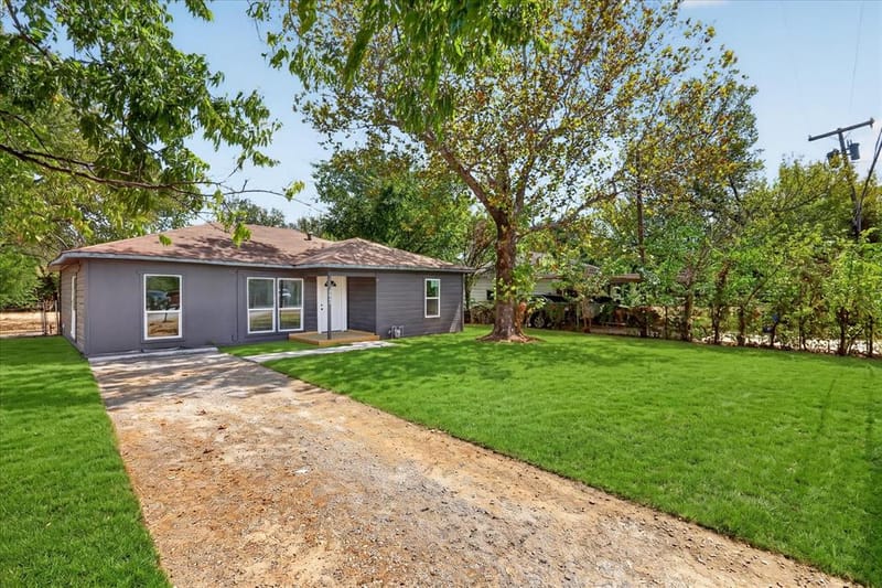 2622 Crystal Drive, Balch Springs TX 75180 - Photo 3