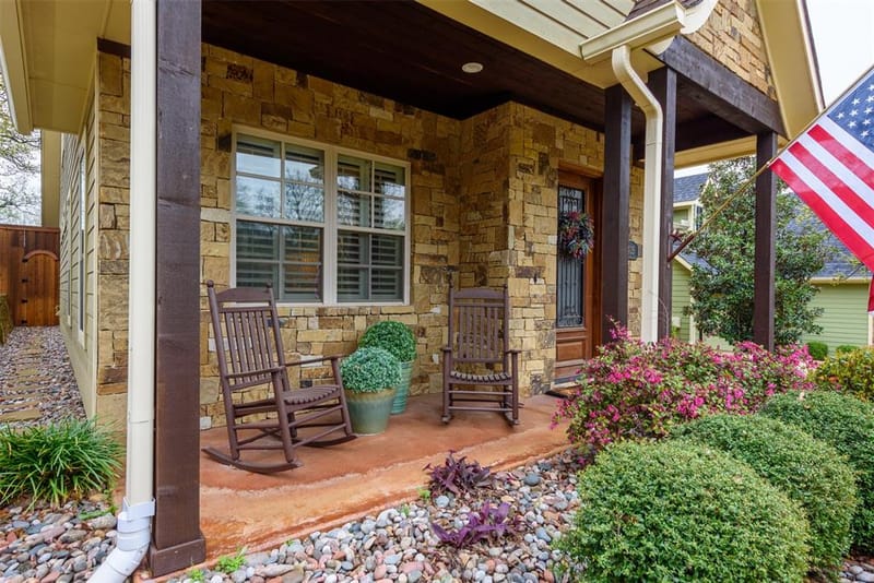 405 Dallas Street, Argyle TX 76226 - Photo 2