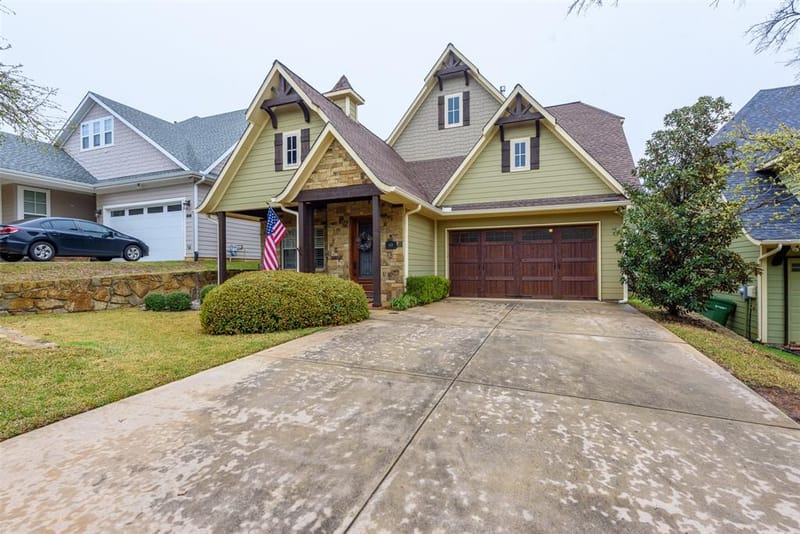 405 Dallas Street, Argyle TX 76226