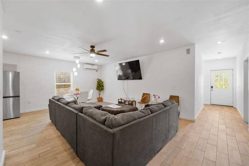 5405 N Arcadia Drive, Dallas TX 75211 - Photo 5