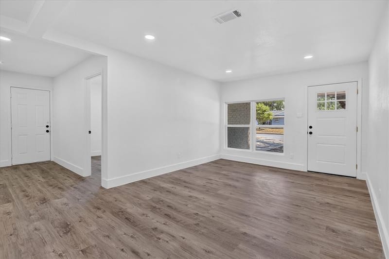 7917 Woodshire Drive, Dallas TX 75232 - Photo 9