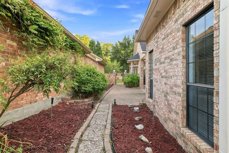 1407 W Mulberry Street, Sherman TX 75092 - Photo 7