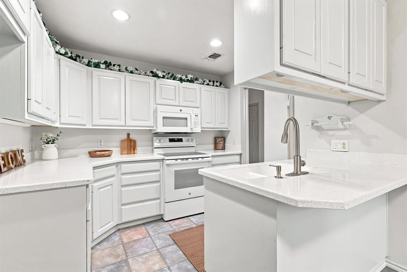 1407 W Mulberry Street, Sherman TX 75092 - Photo 18
