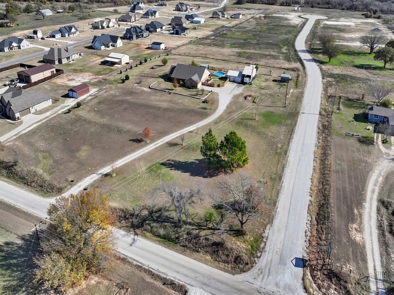 737 County Road 4699, Boyd TX 76023 - Photo 32