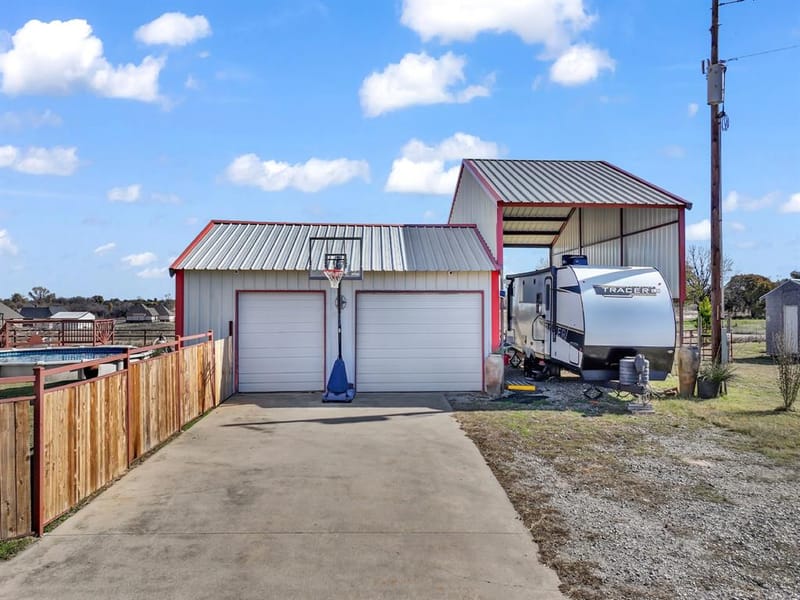 737 County Road 4699, Boyd TX 76023 - Photo 30