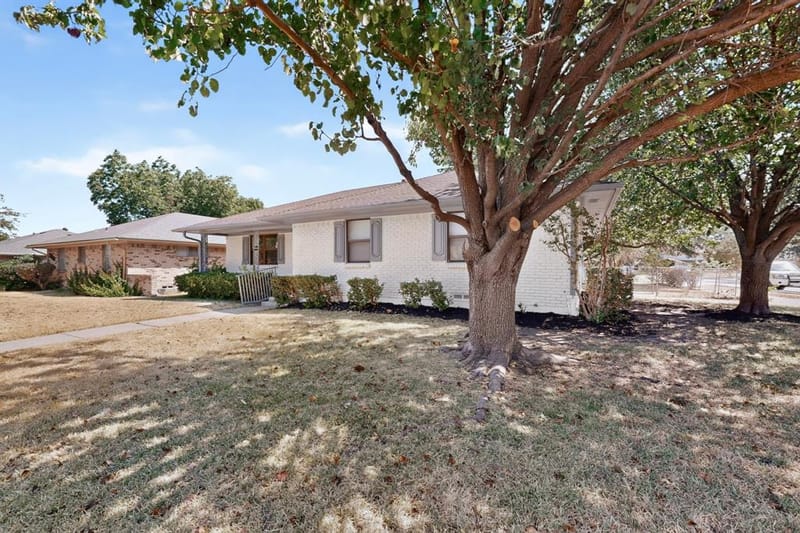 3938 Roanoke Drive, Garland TX 75041 - Photo 23