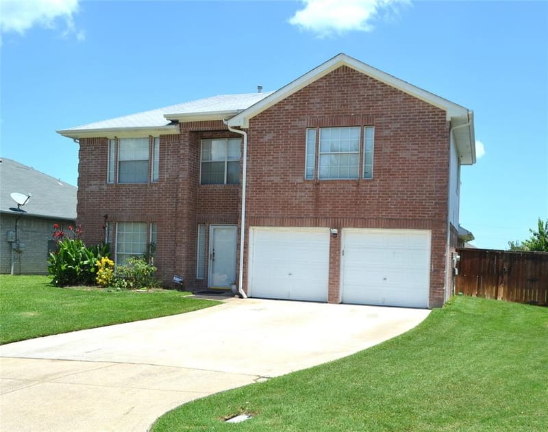 3994 Sword Dancer Way, Grand Prairie TX 75052 - Photo 3