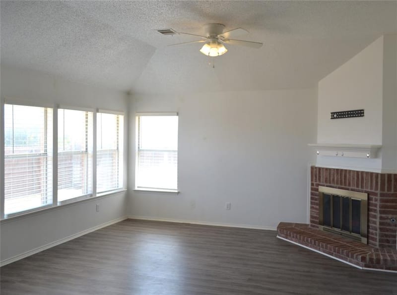 3994 Sword Dancer Way, Grand Prairie TX 75052 - Photo 9